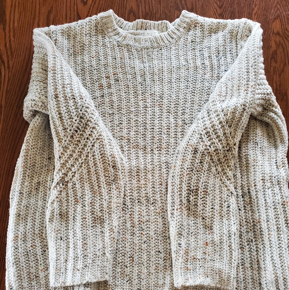 AND EA WY brand ladies/juniors sweater